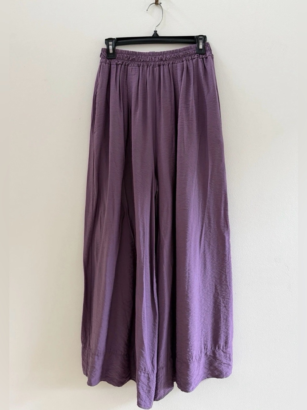 DEVITALIA Wide-Leg Flowy Lightweight Pant Pants, One Size Purple
